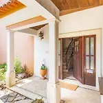 Refugio Artes Bed & Breakfast