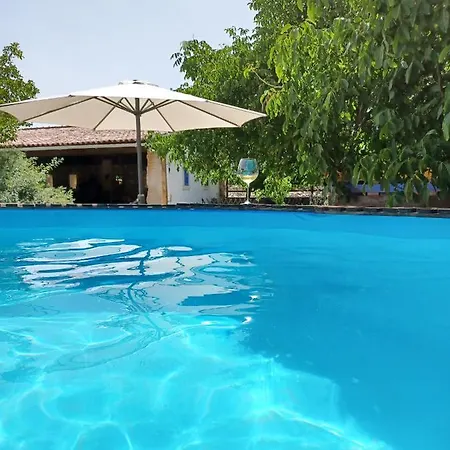 Bed & Breakfast Refugio Artes 3*