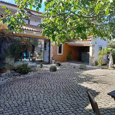 Refugio Artes فندق مبيت وإفطار 3*