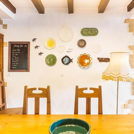 Refúgio Artes Bed & Breakfast Porto de Mós