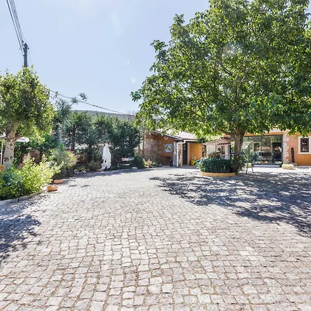 فندق مبيت وإفطار Refugio Artes 3*
