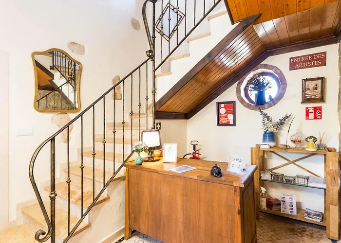 Refugio Artes Oda ve Kahvaltı 3*