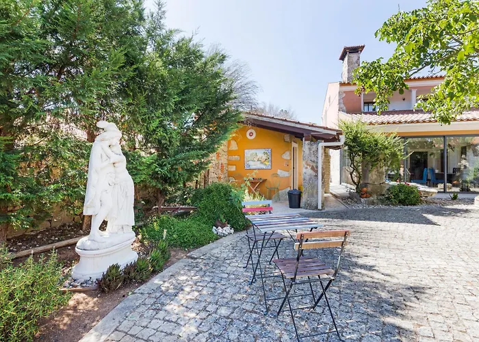 Refugio Artes Oda ve Kahvaltı 3*